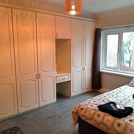 Ypcc Apartment Bradford (West Yorkshire)